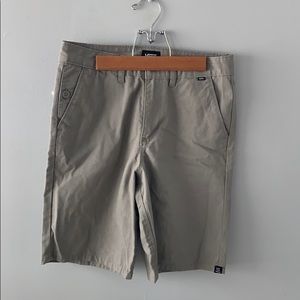 Vans OFF TBE WALL shorts